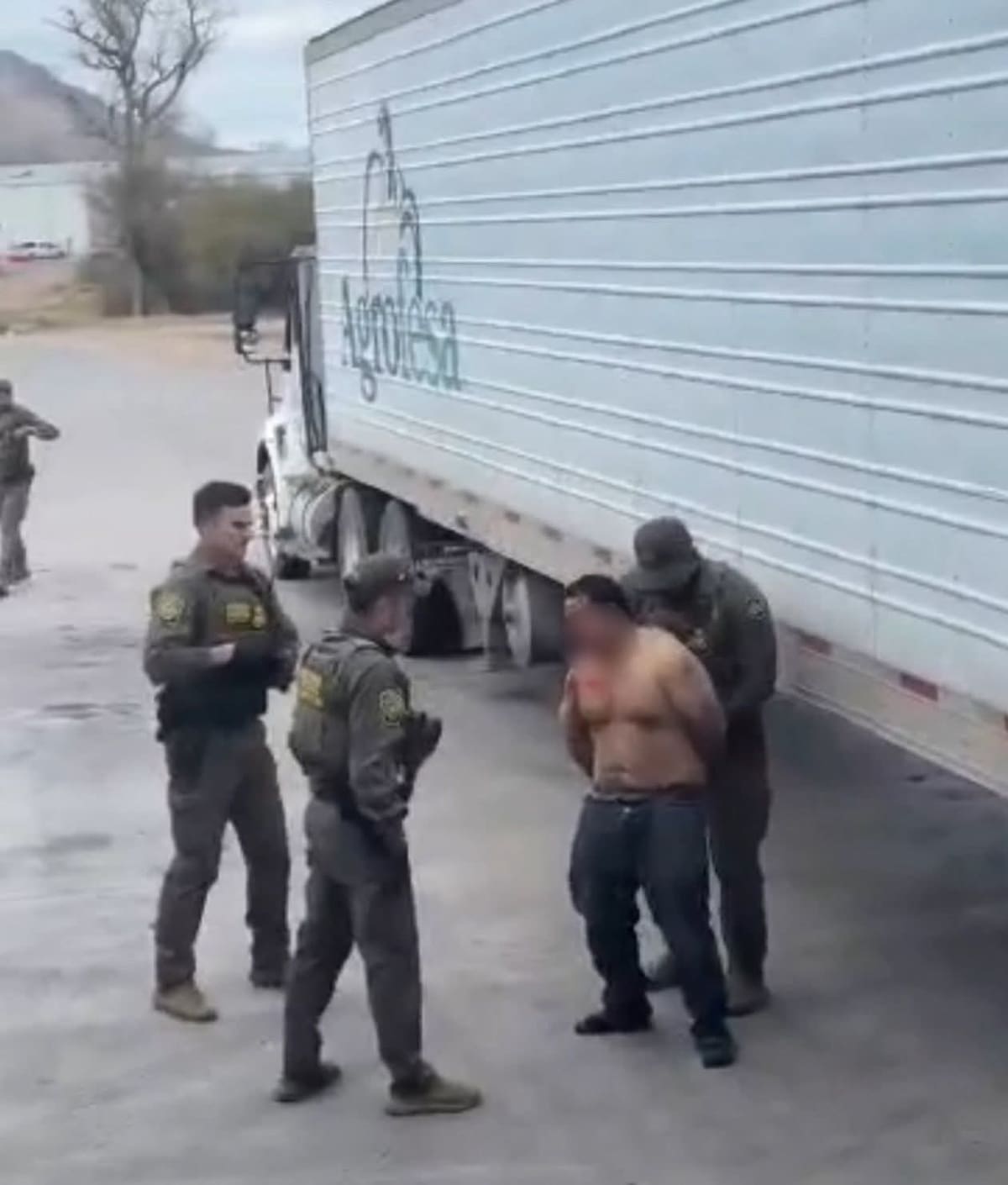 El conductor fue detenido por la Patrulla Fronteriza tras intentar huir del lugar del choque ocurrido en la Interestatal 19.