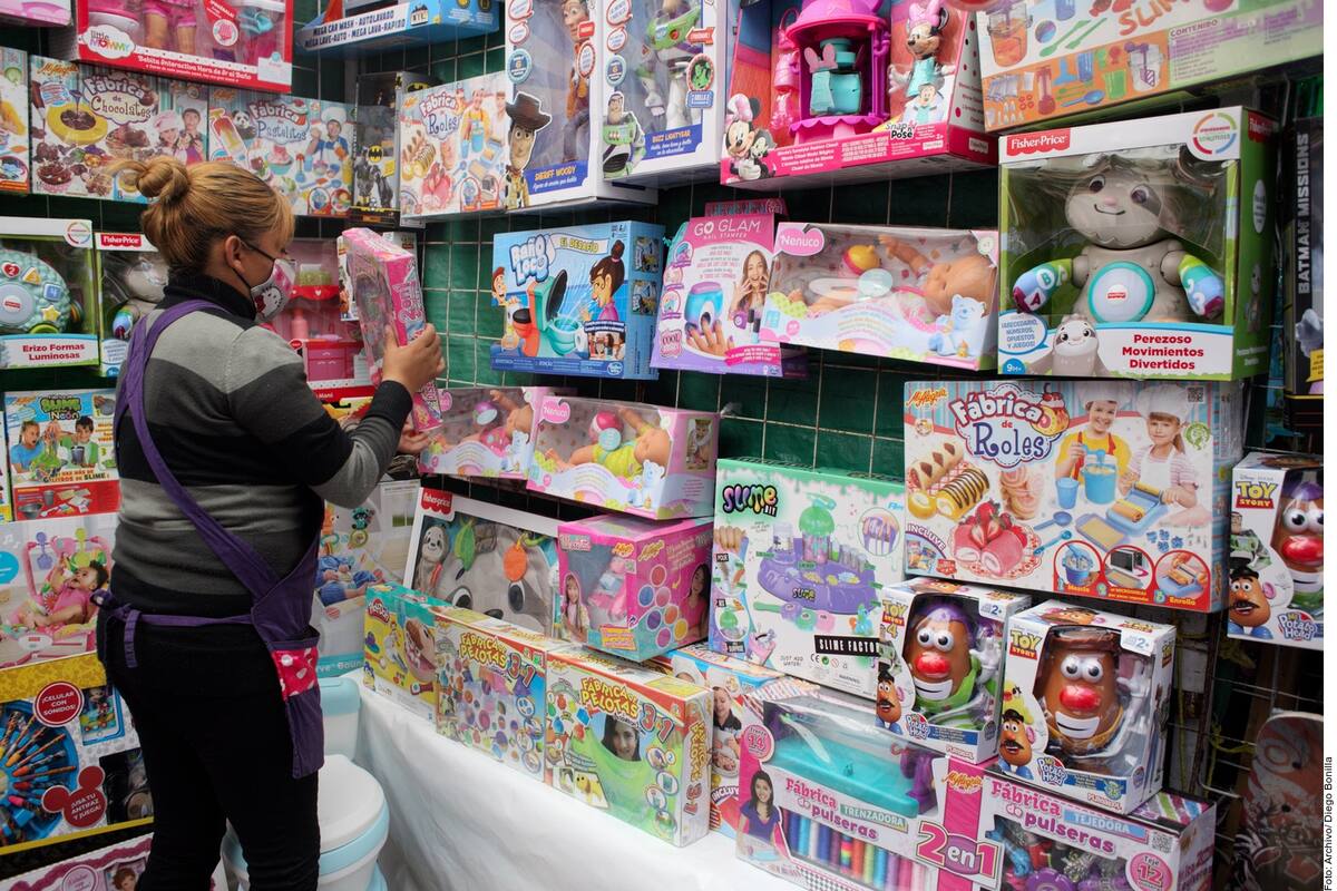 Afecta escasez de materia prima a juguetes y ropa; Esperan comerciantes de Sonora stock sea suficiente para Navidad