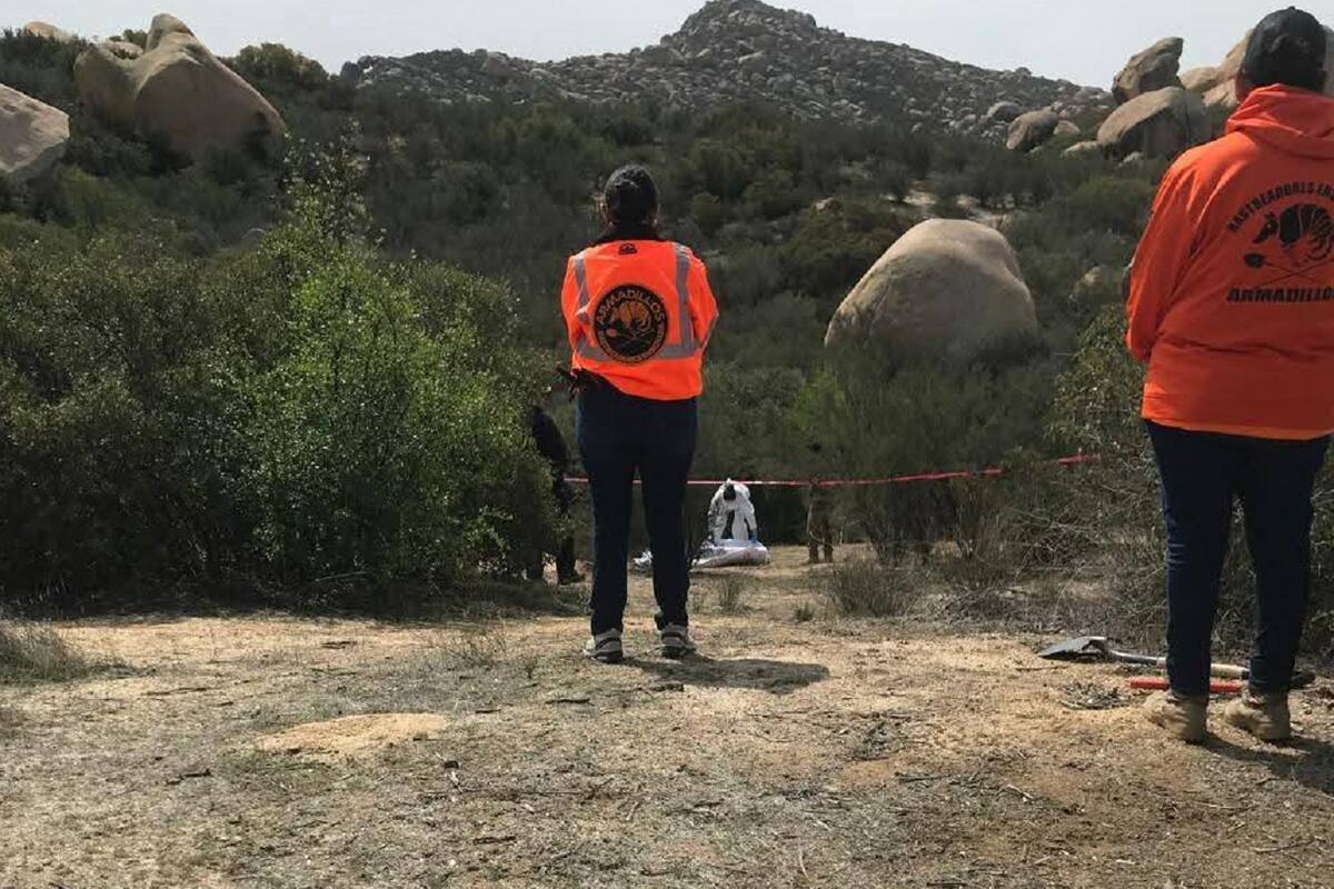 ‘Buscadores’ encuentran a mujer sin vida en Ensenada