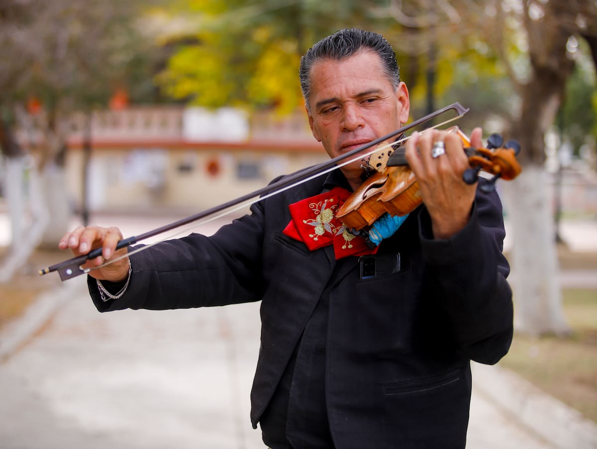 La pelea fue reportada en el cruce de Edison y avenida Revolución, en la colonia Olímpica, dentro del municipio de Guadalajara. 13 años, con todo el sentimiento en cada melodía. (Foto: Juan J. Morales) (Referencial).