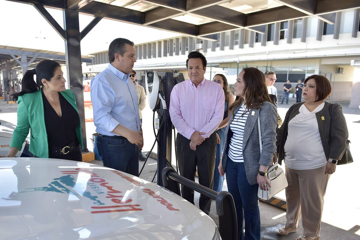 Conocen alcaldes de Guanajuato y Colima el uso de energías limpias en Hermosillo