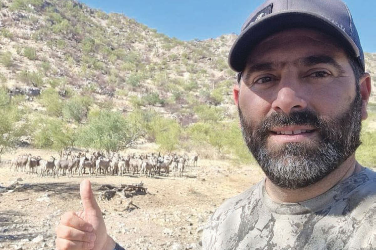 Jacobo Artee presenta en Abu Dhabi proyecto de conservación del borrego cimarrón en Sonora