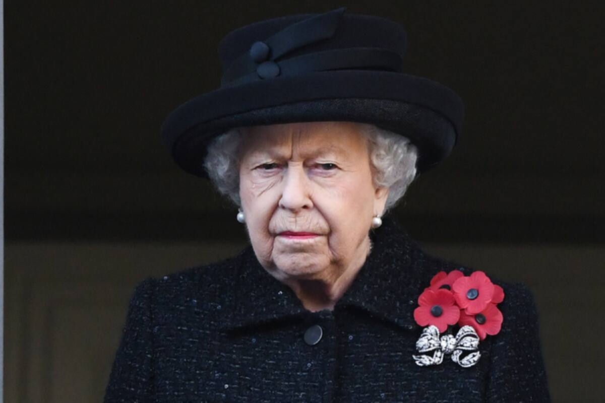 Reina Isabel II da un mensaje de aliento a los ingleses