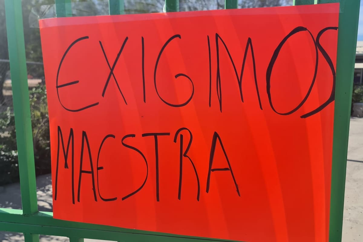 Madres de familia toman jardin de niños “Niños Héroes” por falta de docente