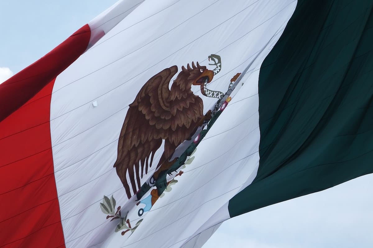 Estas son las sanciones por faltar al respeto a los símbolos patrios