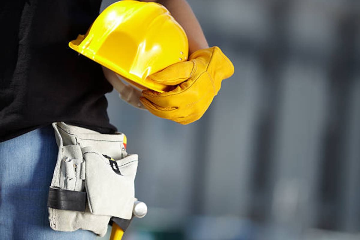 Vigilarán portación de equipo de seguridad en construcciones