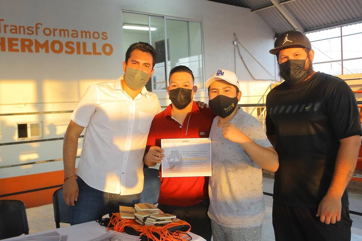 Reconocen a boxeadores de la 'Cancha 4' de Hermosillo