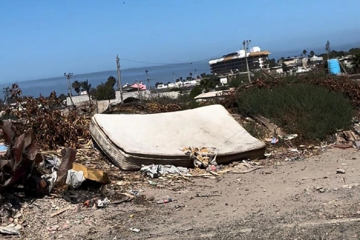 Basura y construcciones improvisadas convierten a la reserva San Fernando de Rosarito en un foco de contaminación y riesgo durante las lluvias