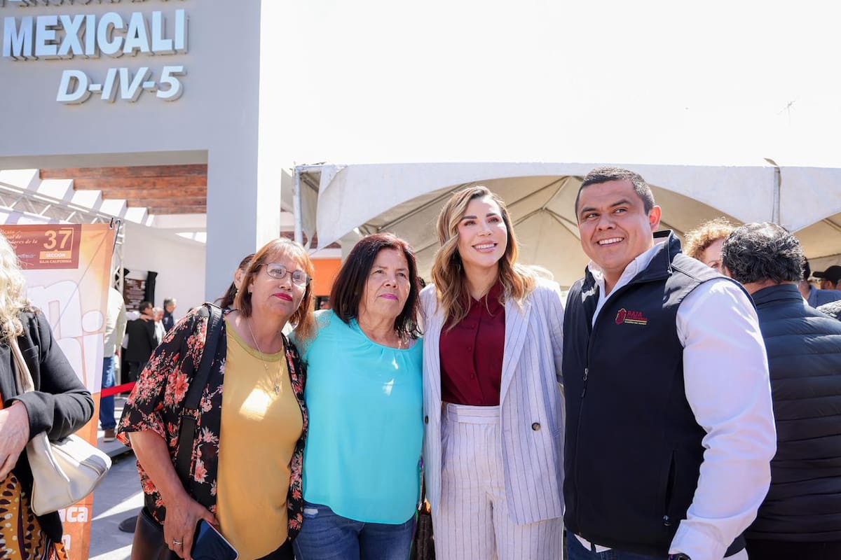 Unidad entre estado y docentes garantizar mejor futuro para las familias de Baja California: Gobernadora Marina del Pilar