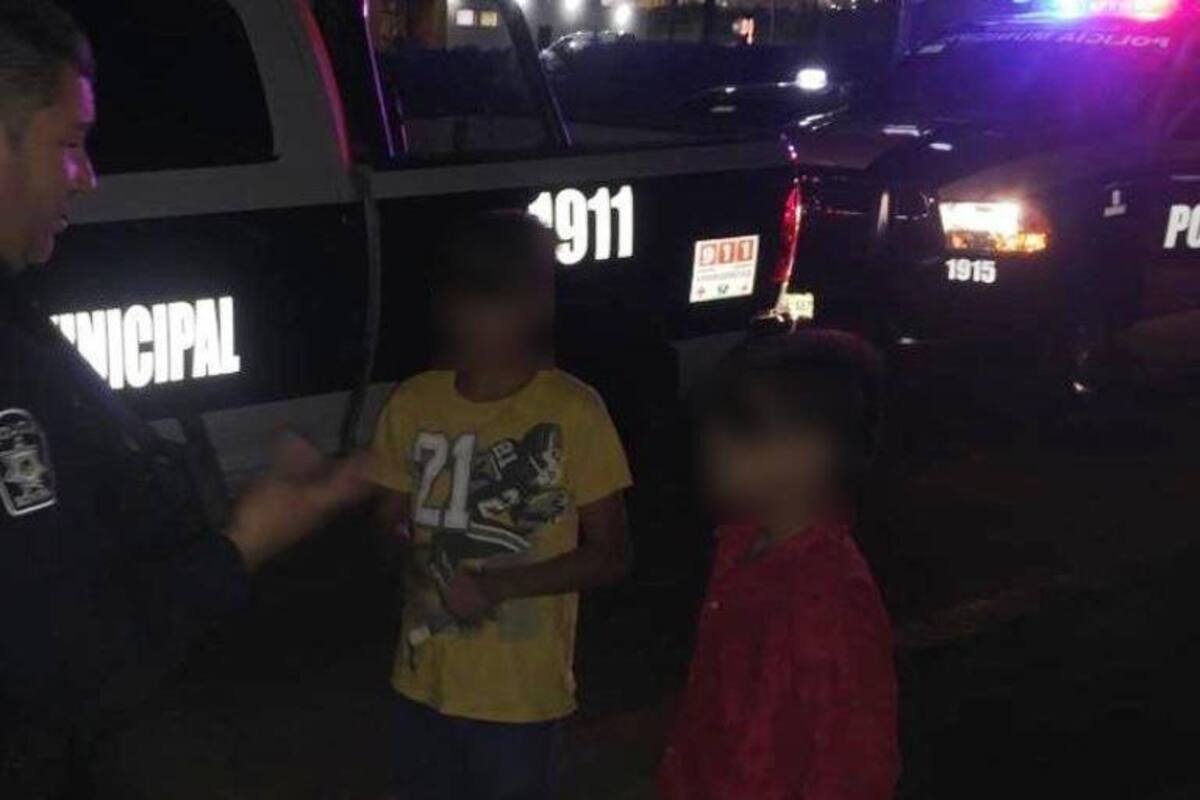 Resguardan a niños que vendían dulces