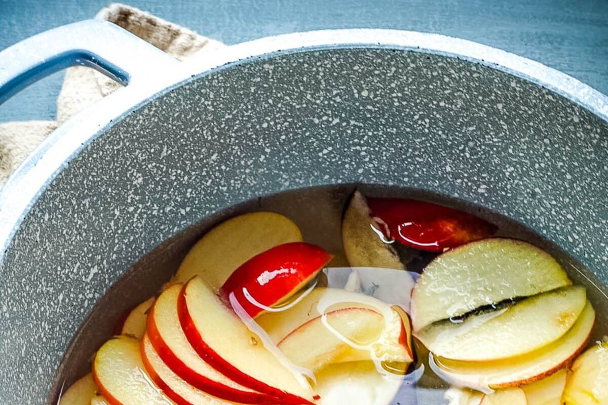 Esta infusión de manzana y canela te ayudará a acelerar el metabolismo