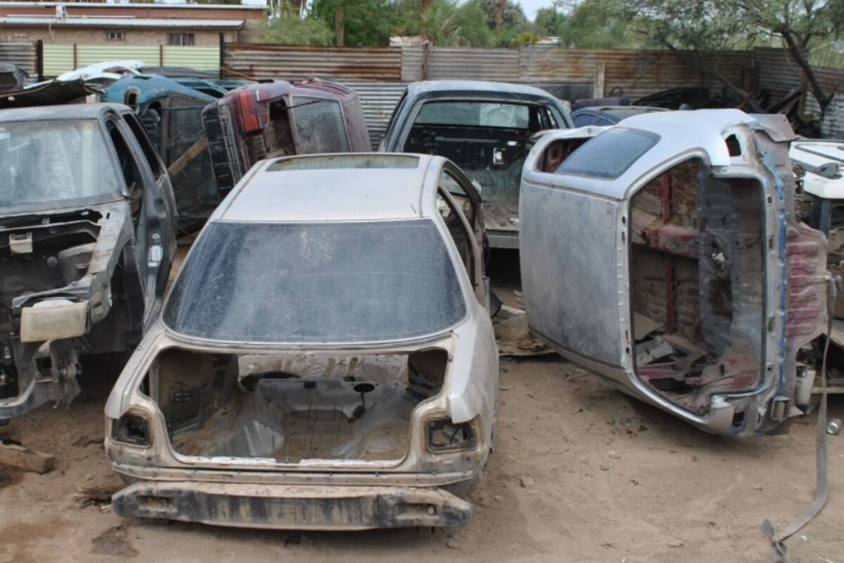 En cateo, localizan 28 autos robados