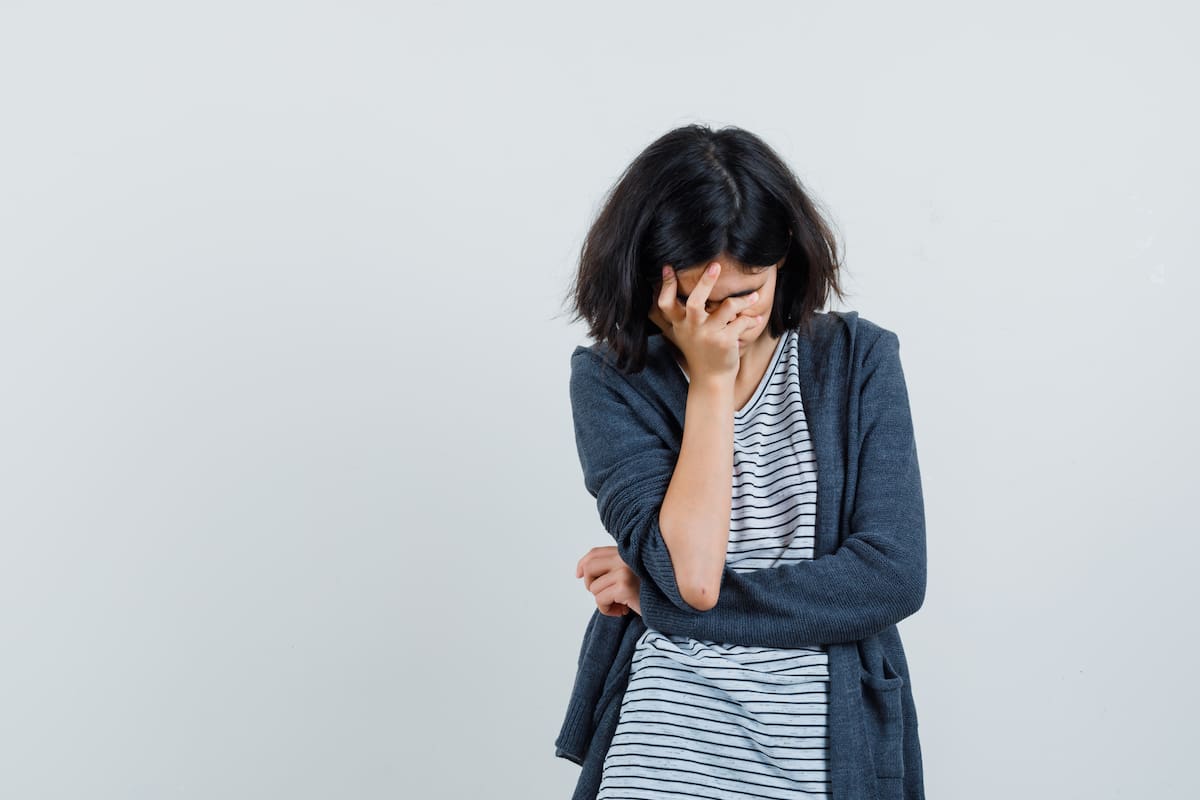 Decir "todo es mi culpa" refleja una tendencia a asumir responsabilidades que no siempre corresponden | Foto: Freepik