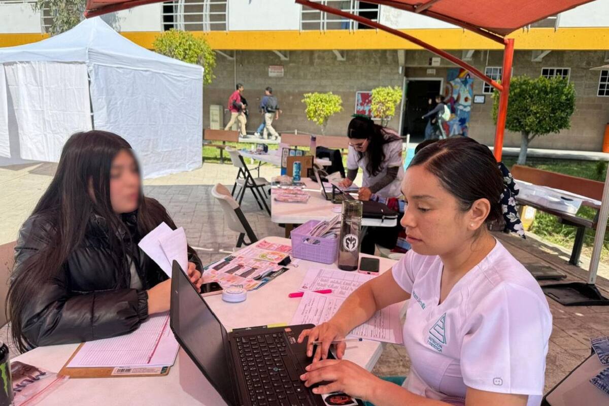 Psicólogos de Imjuv brindan asesoría a estudiantes de Tijuana