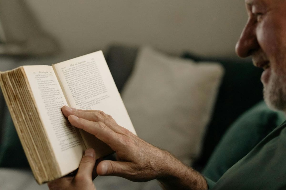 Leer ficción puede mejorar tus habilidades cognitivas según un nuevo estudio