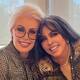 Laura Zapata felicita a Verónica Castro por su cumpleaños y la critican por el uso excesivo de filtros