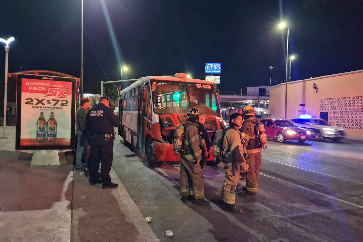 Se incendia camión frente al Auditorio Cívico en Hermosillo; no hay lesionados