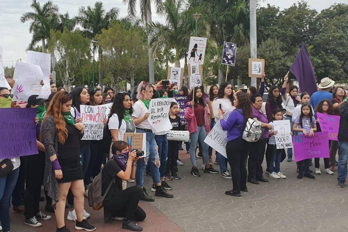 Se manifiestan mujeres en el Sur del Estado