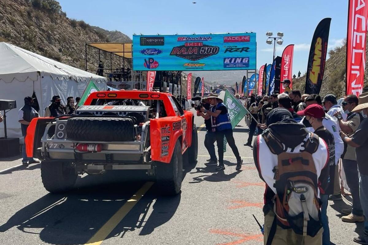 Realizarán cierre vial por carreras Baja 500