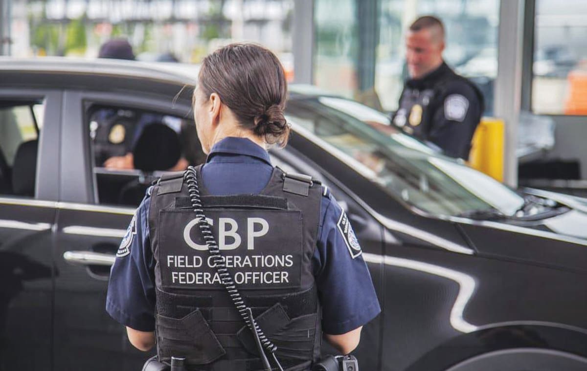 De acuerdo con CBP, durante el año fiscal 2025 cruzaron por Nogales aproximadamente 3 millones 700 mil vehículos. FOTO: CORTESÍA