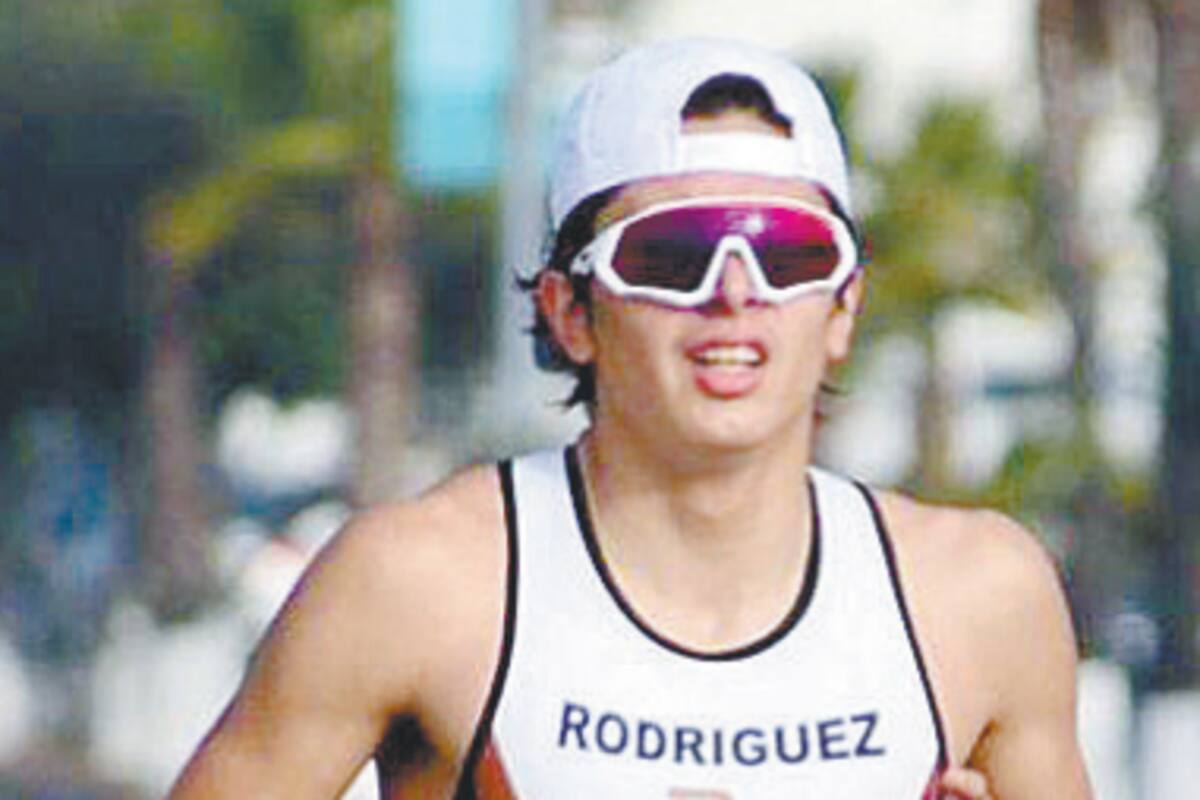 Héctor Rodríguez clasifica al mundial del triatlón 2022 en Canadá