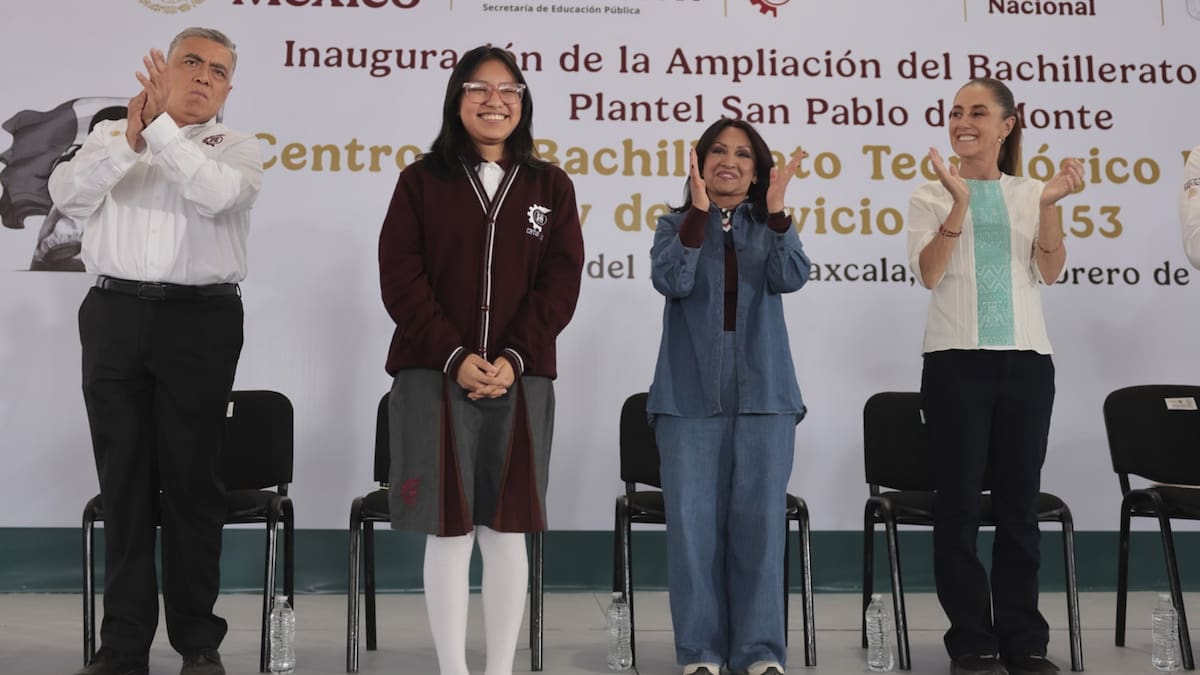 El gobierno federal proyectó 150 mil nuevos espacios en bachillerato para 2026. (Presidencia)