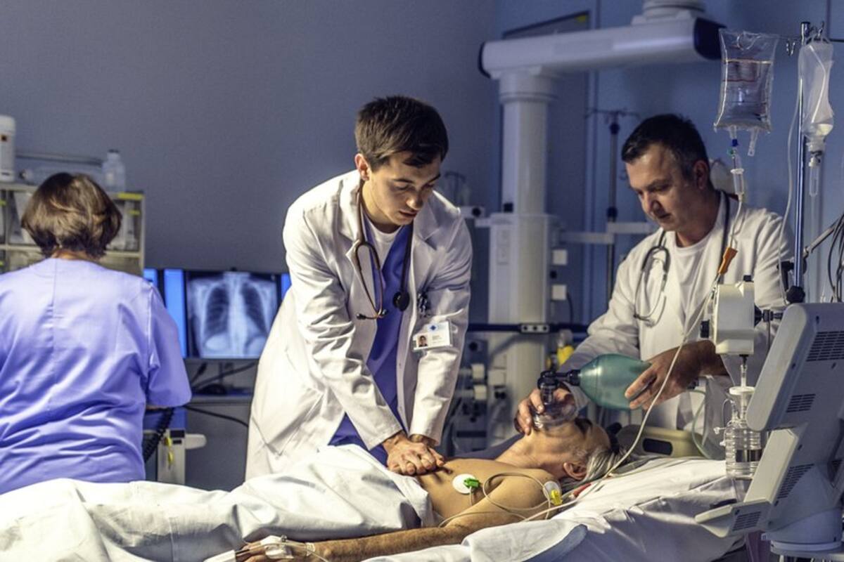 Cuántas vidas salva realmente la resucitación cardiopulmonar y por qué no se parece en nada a lo que muestran las películas