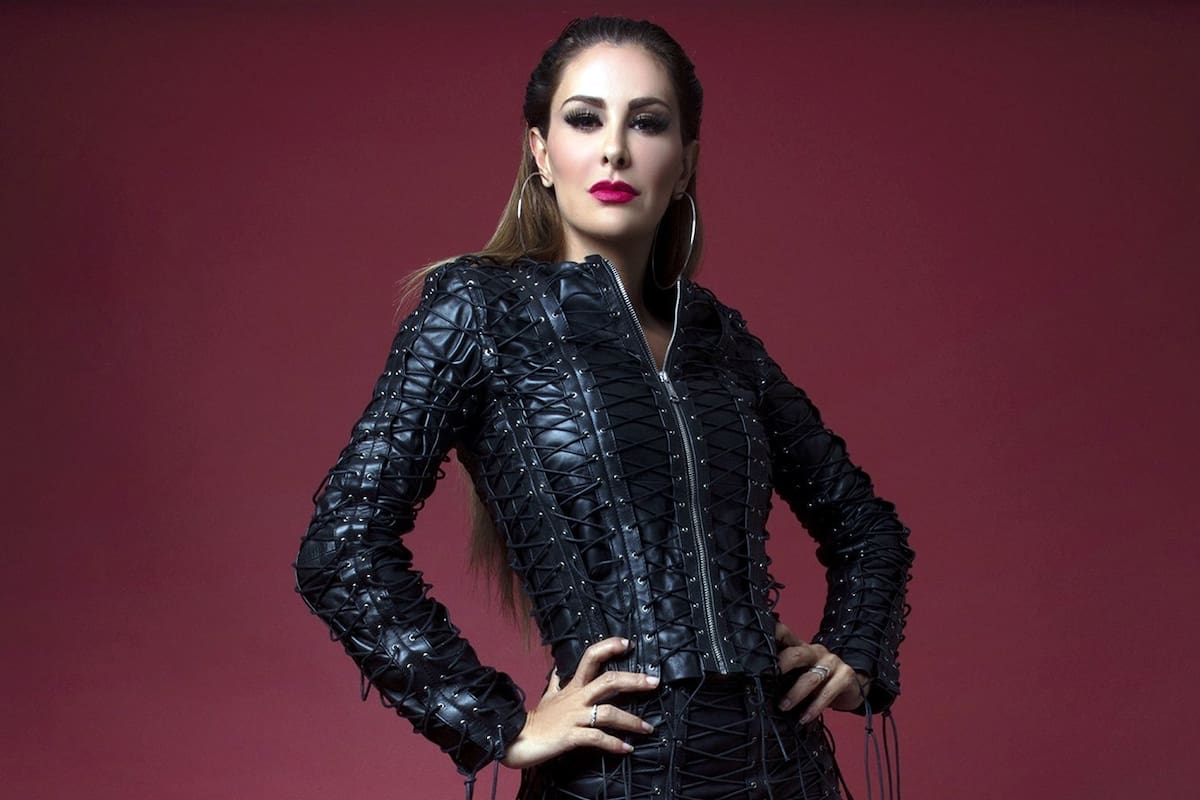 Ninel Conde demanda a Anabel Hernández en EU por vincularla al narcotráfico