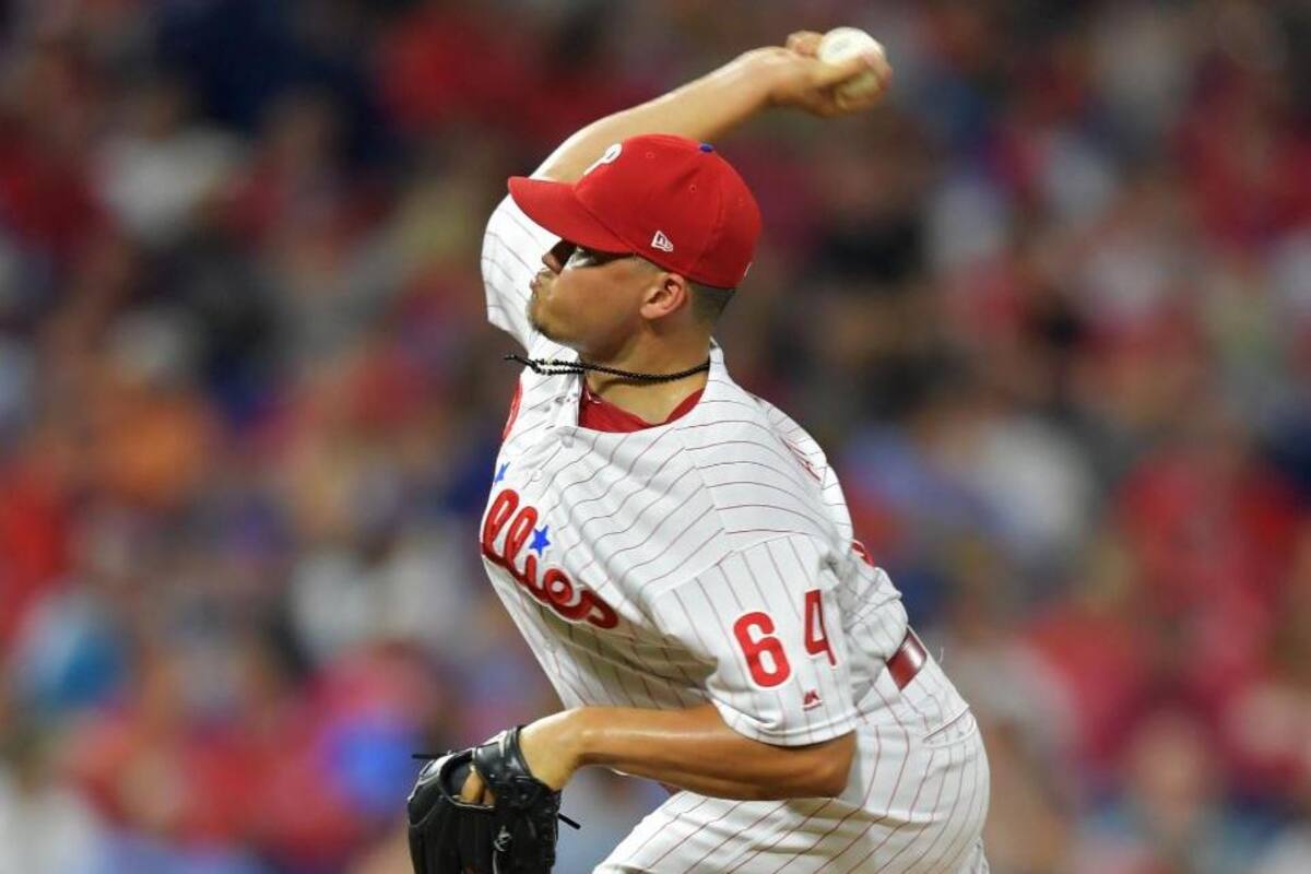 Bravos suman al mexicano Víctor Arano vía waivers