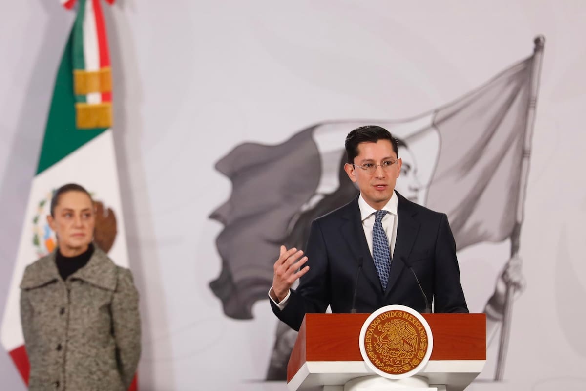 “México es muchos Méxicos y en todos cabe la libertad de ser”: Roberto Velasco, primer canciller abiertamente gay del país, fija la postura del Gobierno en la Marcha del Orgullo LGBT+ 2026