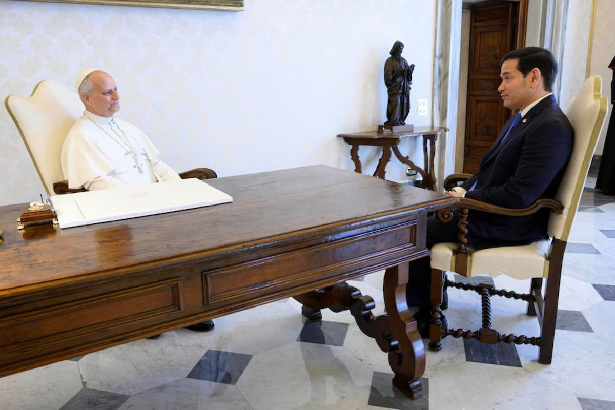 León XIV: El primer papa estadounidense y su defensa de la paz
Foto: (Vatican Media/Simone Risoluti/Handout via REUTERS)