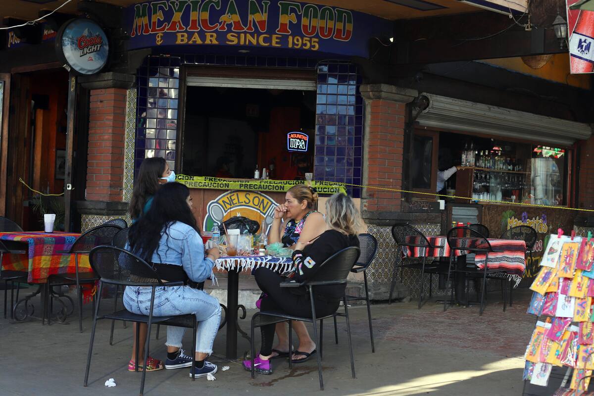 Favorecen a comerciantes de la ciudad restricciones en cruces fronterizos