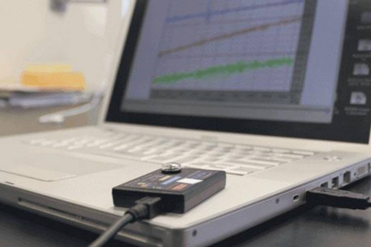 Dan computadoras a 100 cimarrones sobresalientes