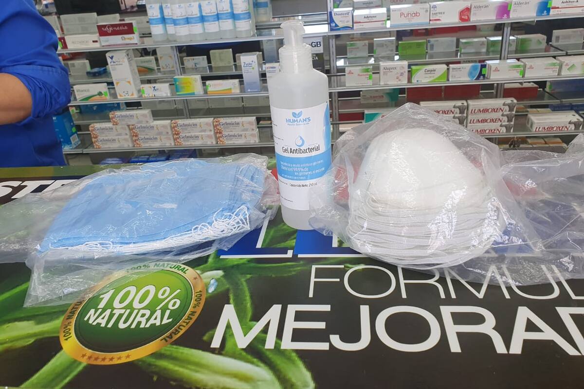 Continúa escasez de cubrebocas e insumos de protección personal en farmacias