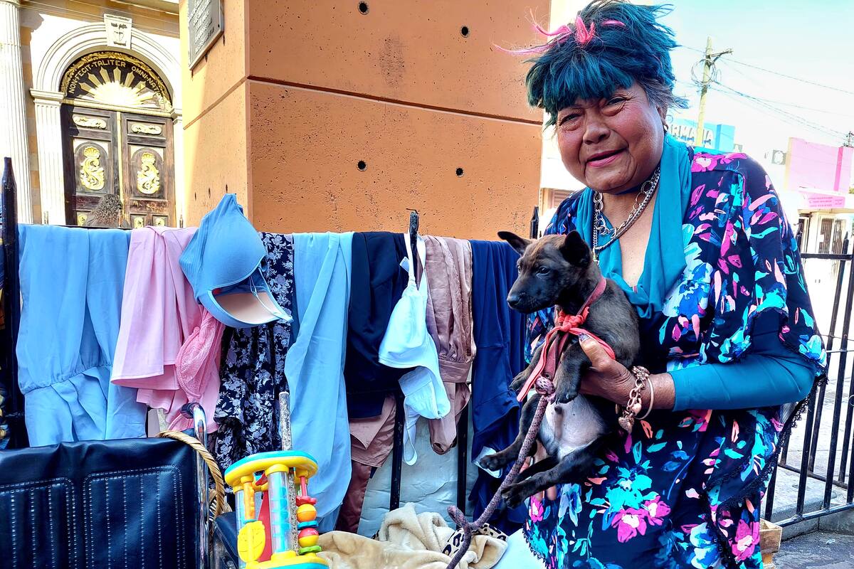 ‘La Jefita’ sale adelante en las calles de Tijuana