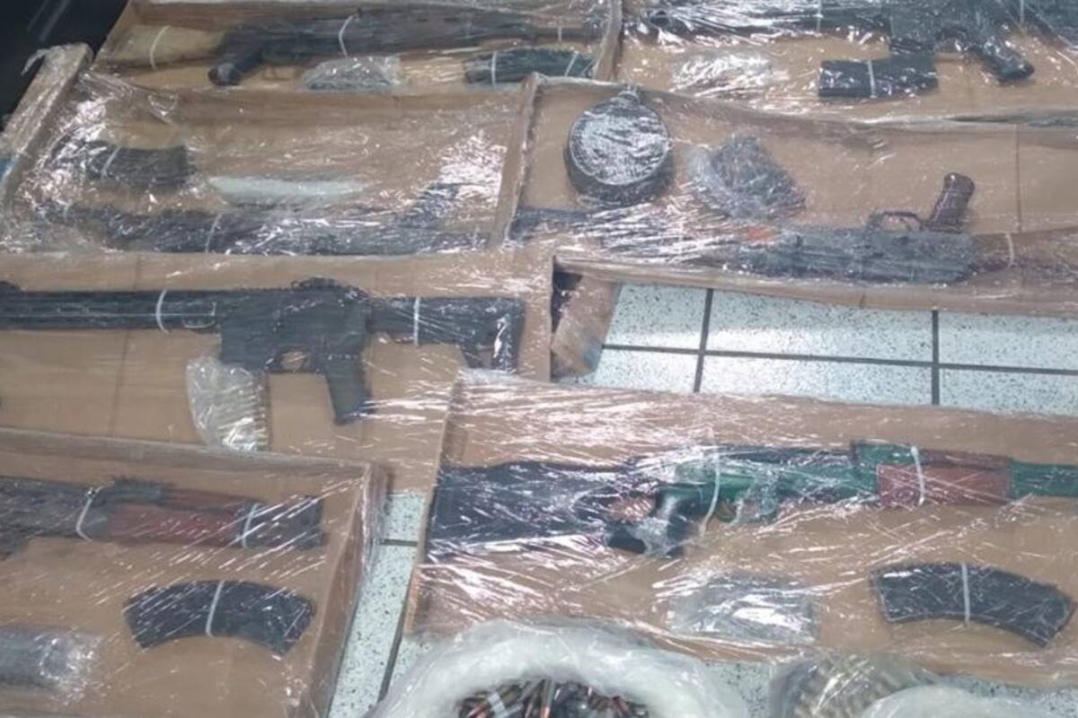 Inicia FGR investigación tras aseguramiento de armas, droga y dos vehículos en Arivechi