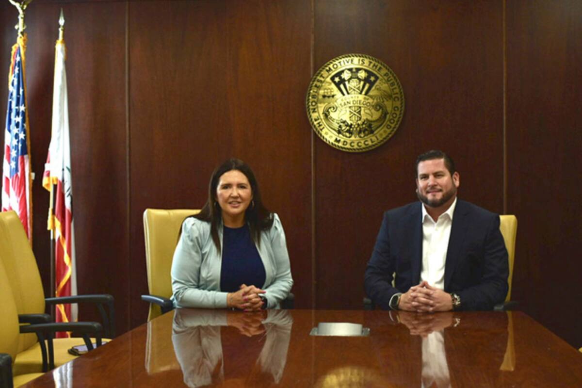 Ismael Burgueño y Nora Vargas reafirman colaboración binacional