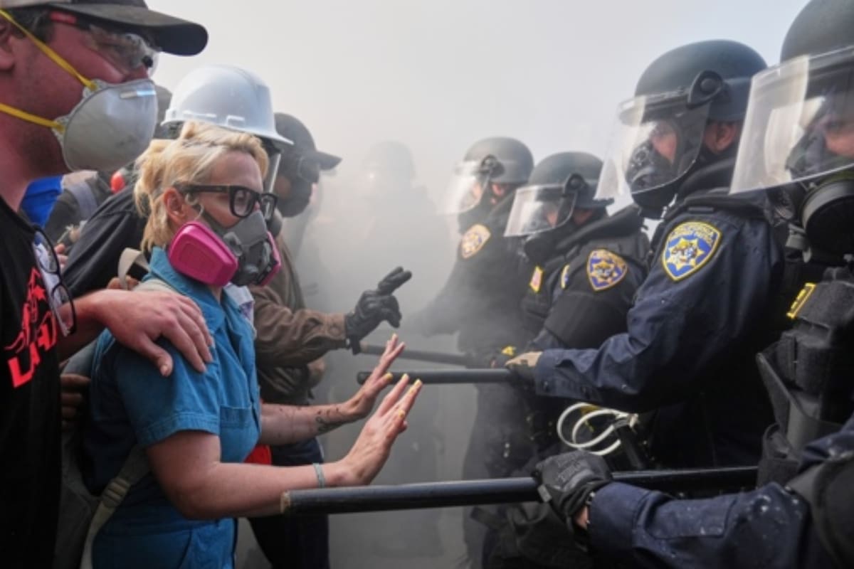 Ciudadanos estadounidenses abandonaron Estados Unidos en cifras récord, buscando seguridad, estabilidad y mejores oportunidades educativas en países extranjeros, según registros oficiales de residencias y matrículas internacionales