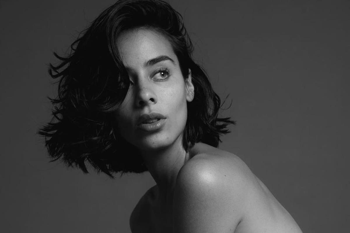 Esmeralda Pimentel posa sin ropa para demostrar “su amor propio”