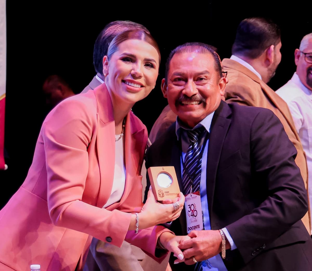 La estrategia incluyó pagos pendientes, fortalecimiento de pensiones y mejora de escuelas. Foto: Cortesia