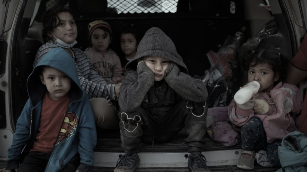Mientras EEUU está devolviendo 33 menores al día sin compañía a México, miles de niñas, niños y adolescentes siguen cruzando rutas dominadas por el crimen, siendo detenidos y reintegrados a contextos que muchas veces los empujan a intentarlo de nuevo