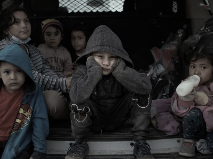 Mientras EEUU está devolviendo 33 menores al día sin compañía a México, miles de niñas, niños y adolescentes siguen cruzando rutas dominadas por el crimen, siendo detenidos y reintegrados a contextos que muchas veces los empujan a intentarlo de nuevo