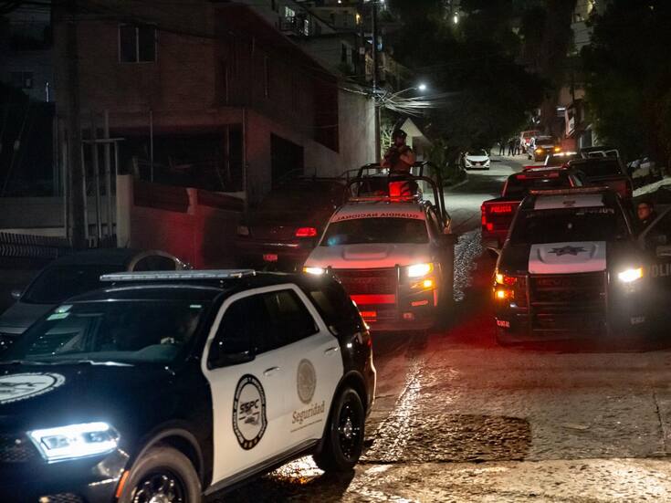 Detienen a dos menores tras atacar a policías en Camino Verde