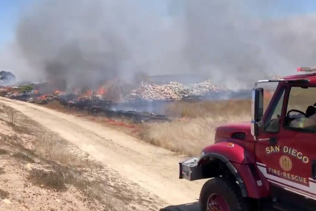 Fuego provoca evacuaciones