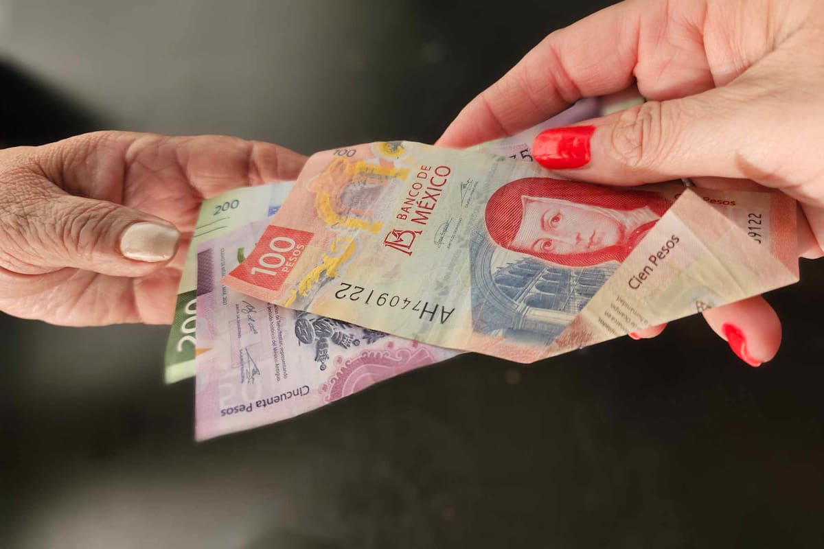 Aumenta 10% anual demanda de dinero en efectivo durante Semana Santa, según Banxico