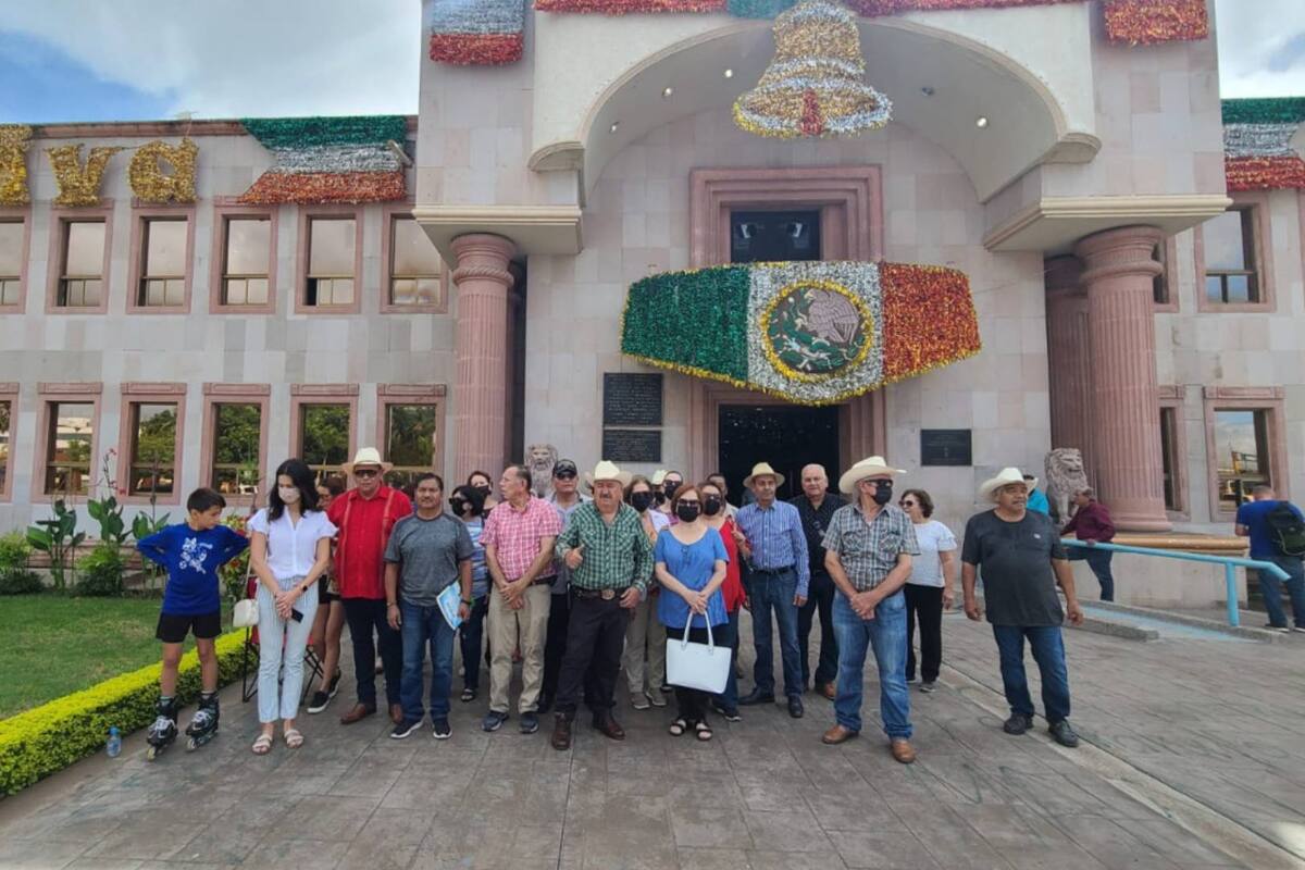 Se manifiestan cajemenses por los baches