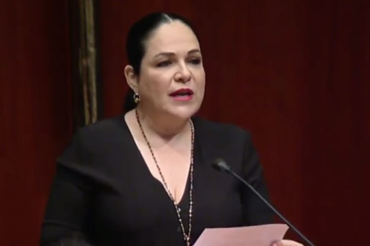 Mónica Fernández es elegida como presidenta del Senado