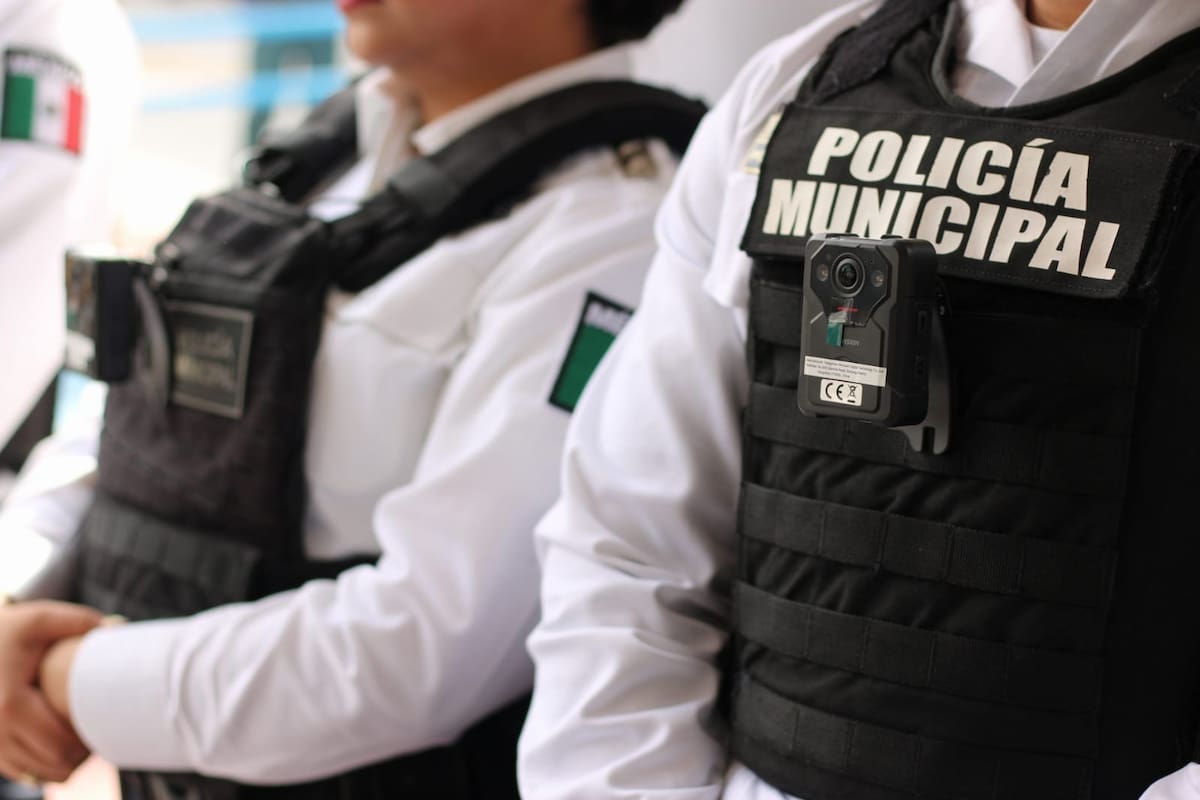 Dan 200 body cams a policías municipales