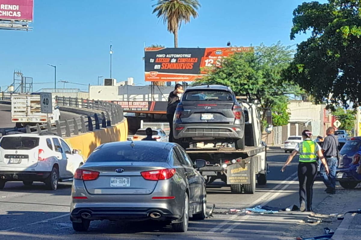 Departamento de Tránsito de Hermosillo alerta sobre maniobras peligrosas al esquivar obstáculos en las calles