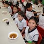 Diputados buscan que alumnos de escuelas de tiempo completo tengan comida asegurada por ley y no solo por programas temporales